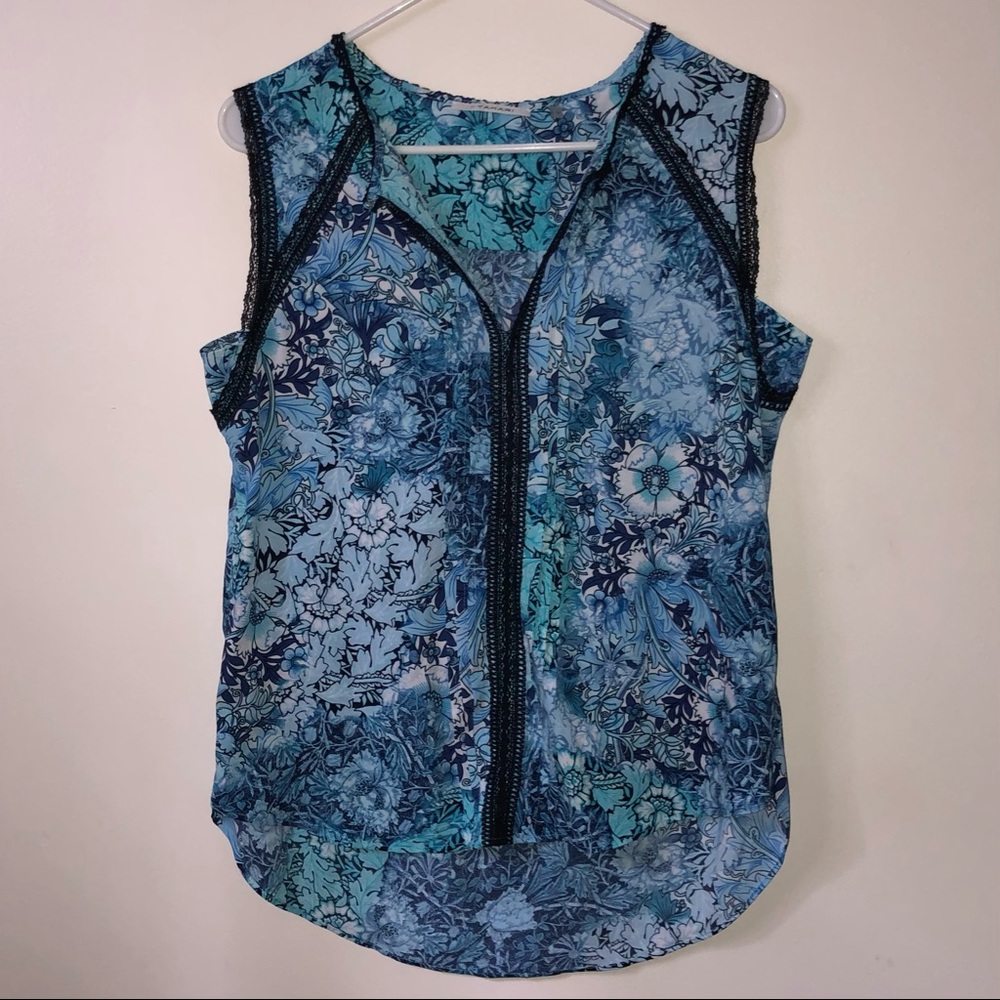 TTAHARI 🦋 Floral 🌸 Tank Top